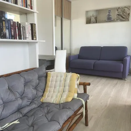 Lumineux Avec Vue Sur à Appartement *
