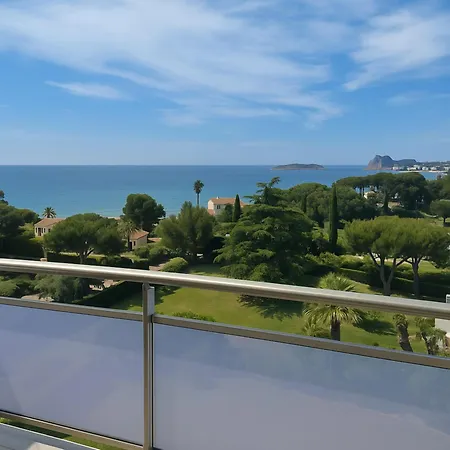 شقة Luminous With Sea View In *